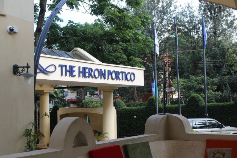 Heron-portico-Hotel